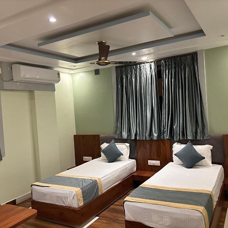 Hotel Omkareshwar Inn Deoghar Esterno foto