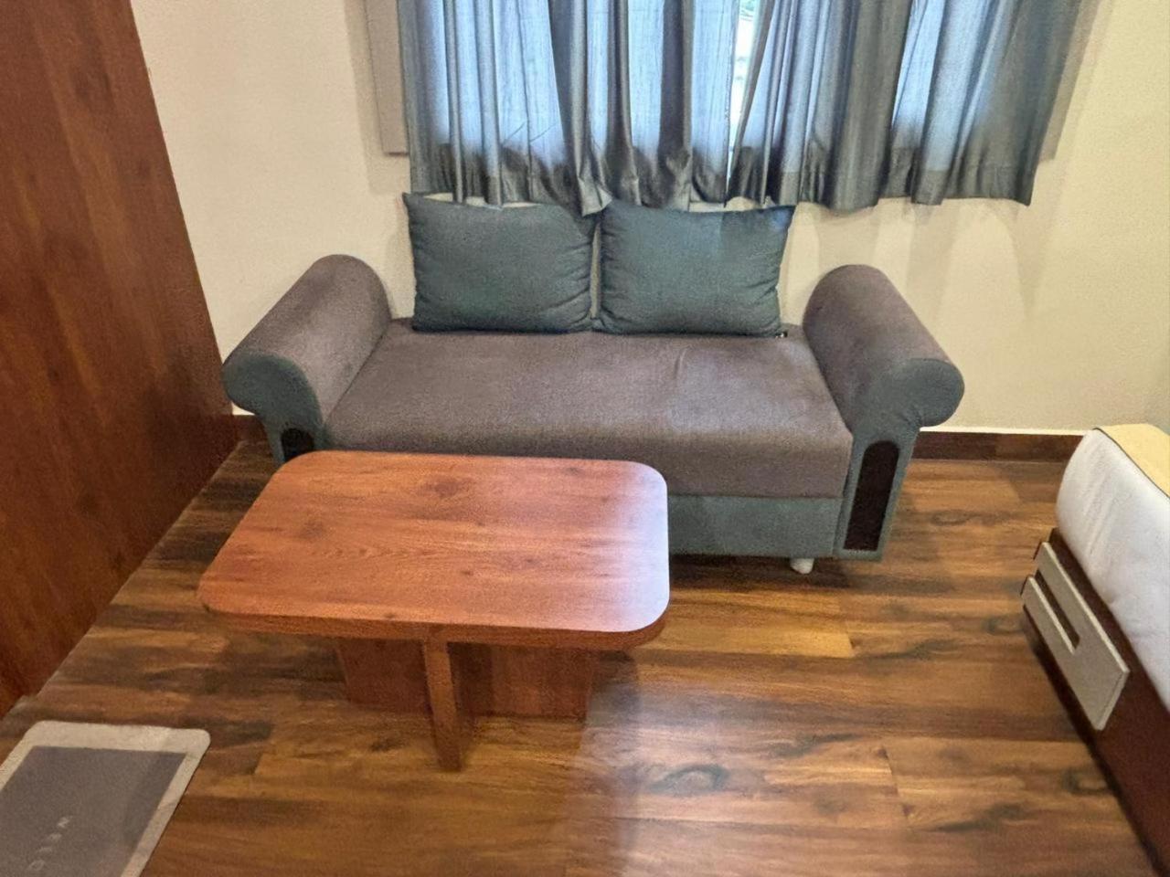 Hotel Omkareshwar Inn Deoghar Esterno foto